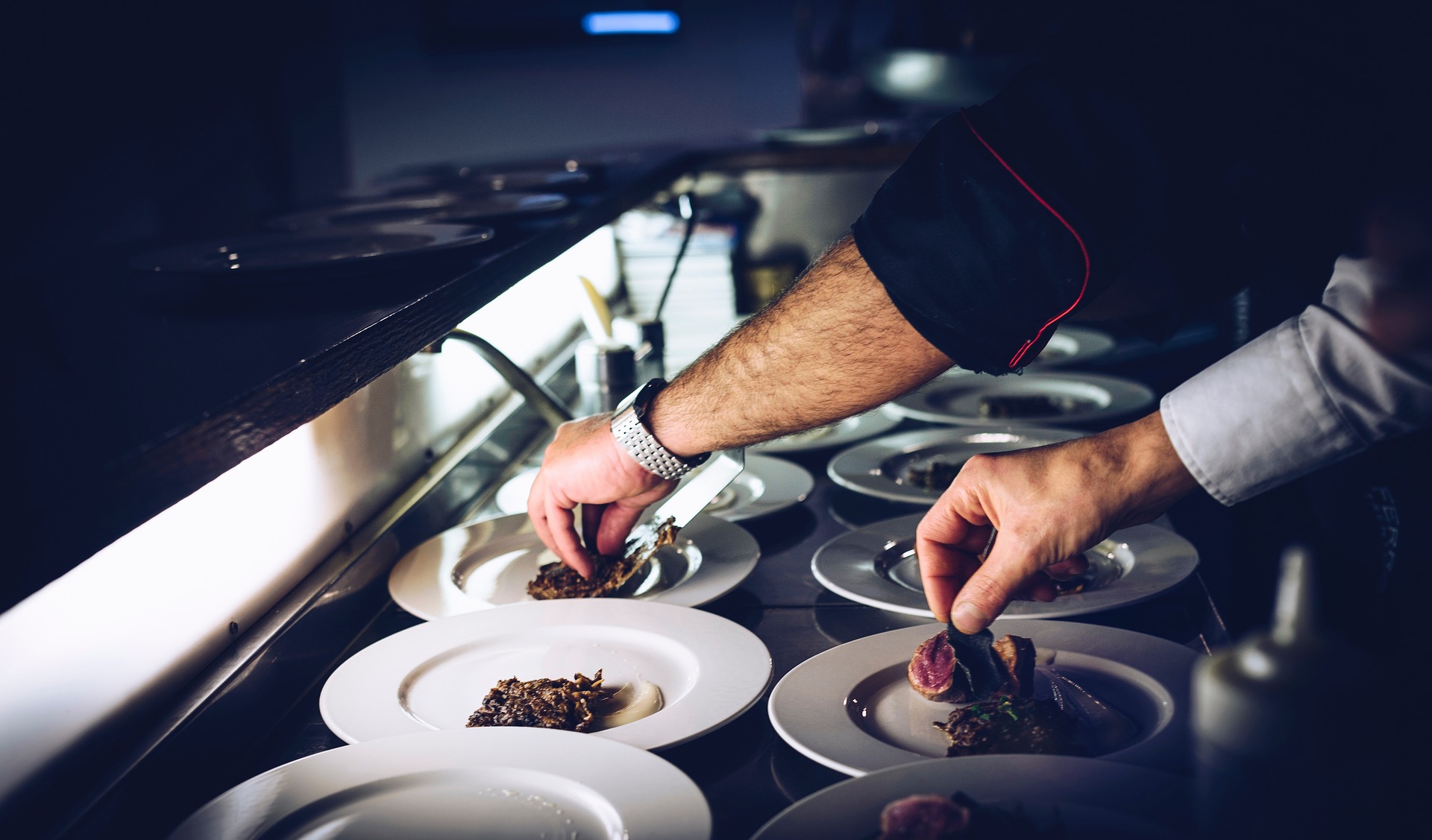 What is the role of a recruitment agency for head chefs in London?